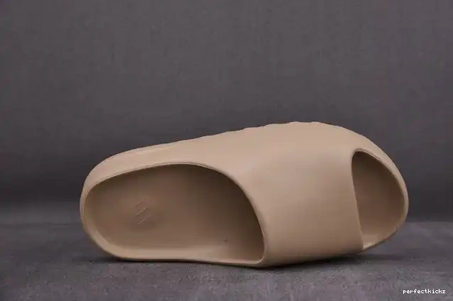 GZ5554 Yeezy Pure Adidas Slide 0506